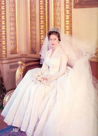  to the wedding dresses of Jacqueline Bouvier and Caroline Kennedy 